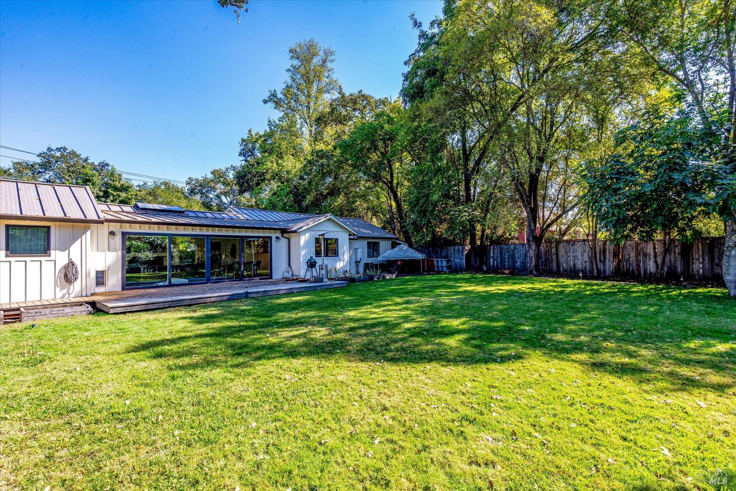 270 Pratt Avenue St. Helena CA 94574