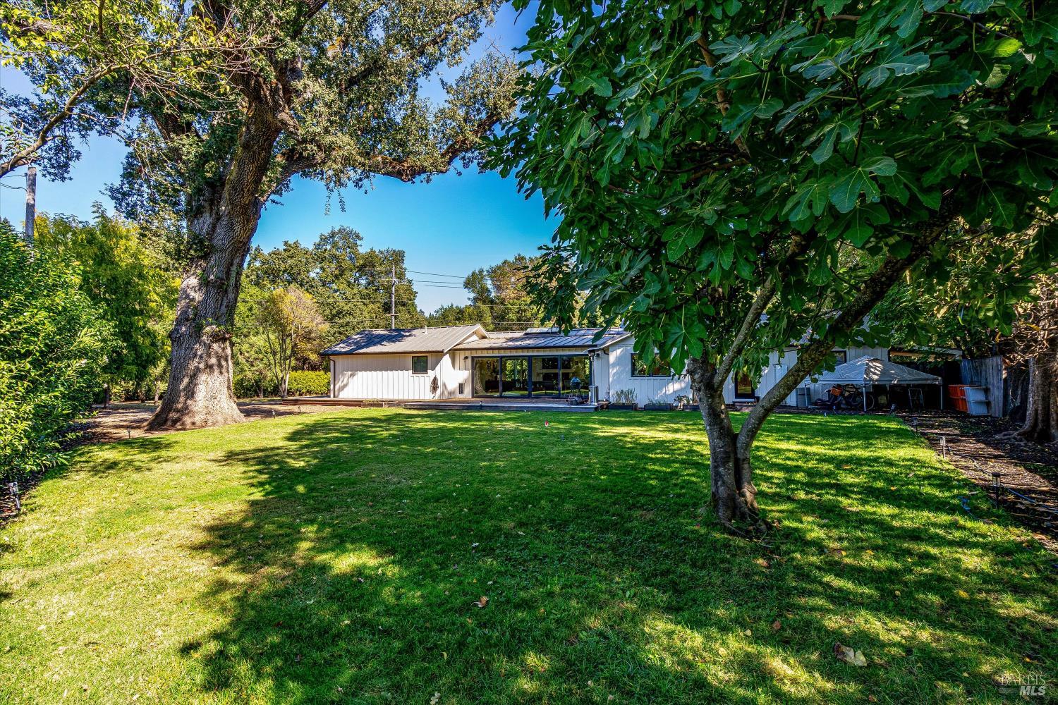 270 Pratt Avenue St. Helena CA 94574