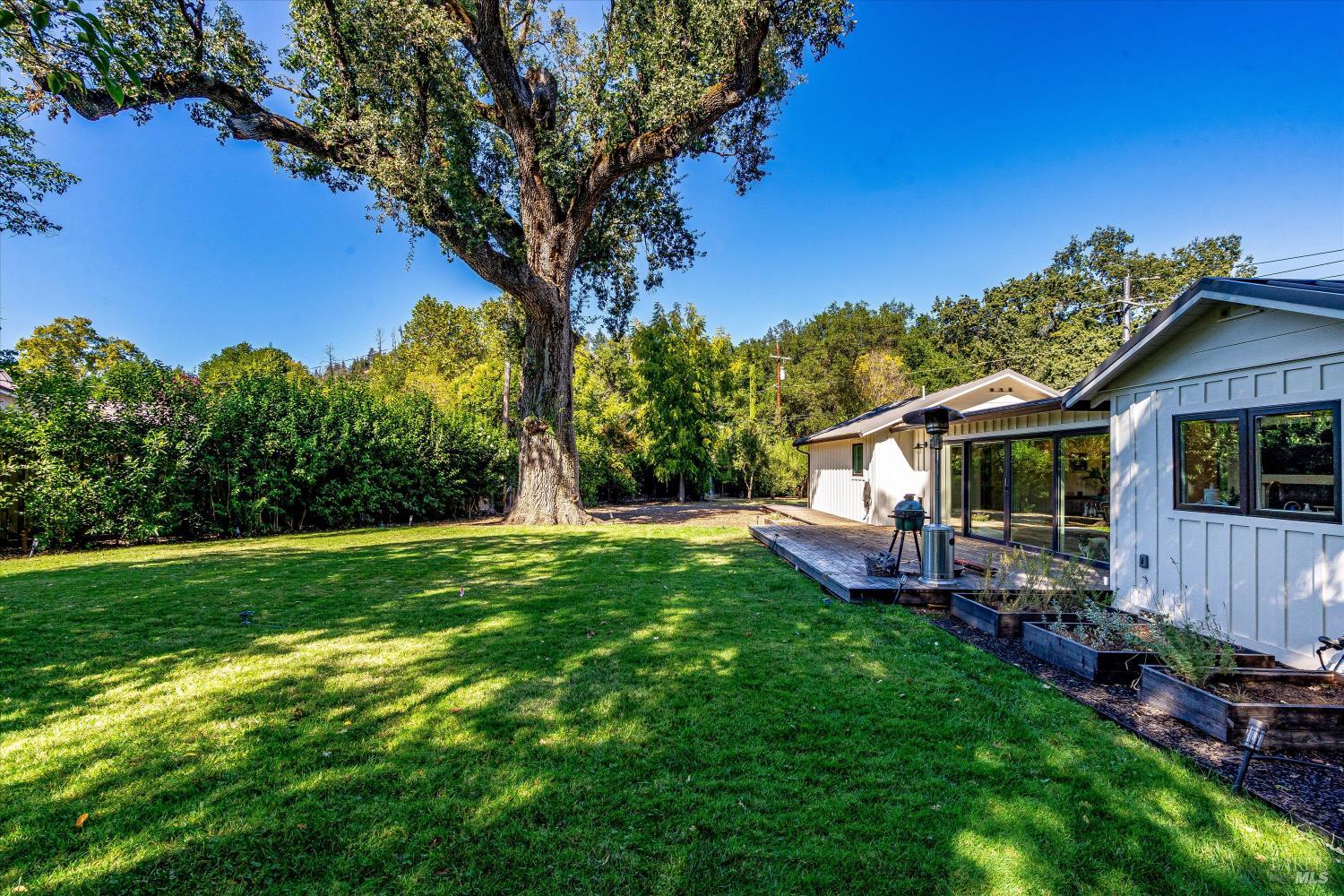 270 Pratt Avenue St. Helena CA 94574