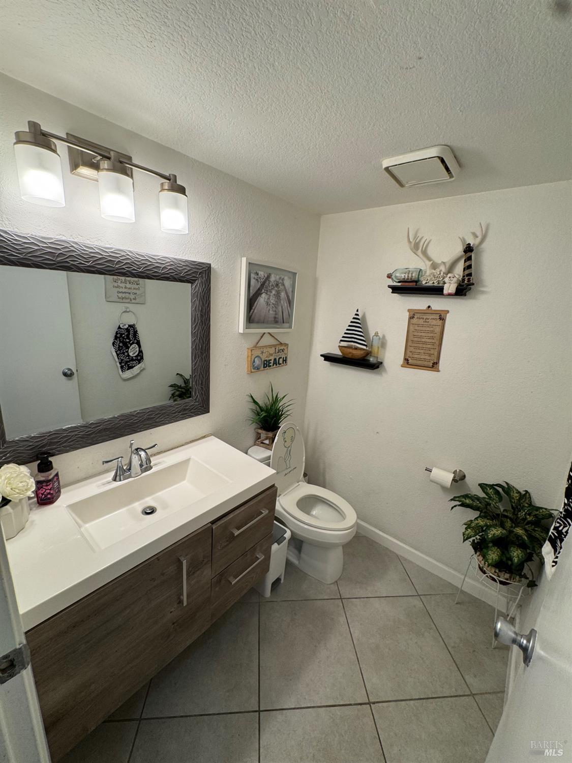 475 Whitney Avenue Vallejo CA 94589