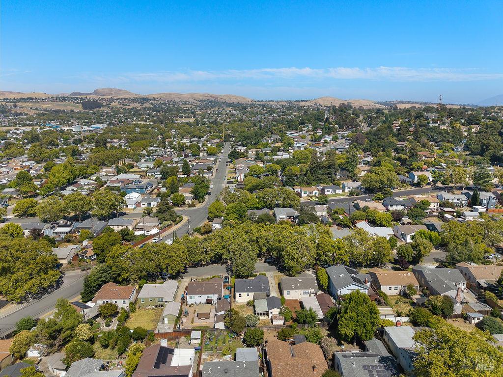 567 Cedar Street Vallejo CA 94591