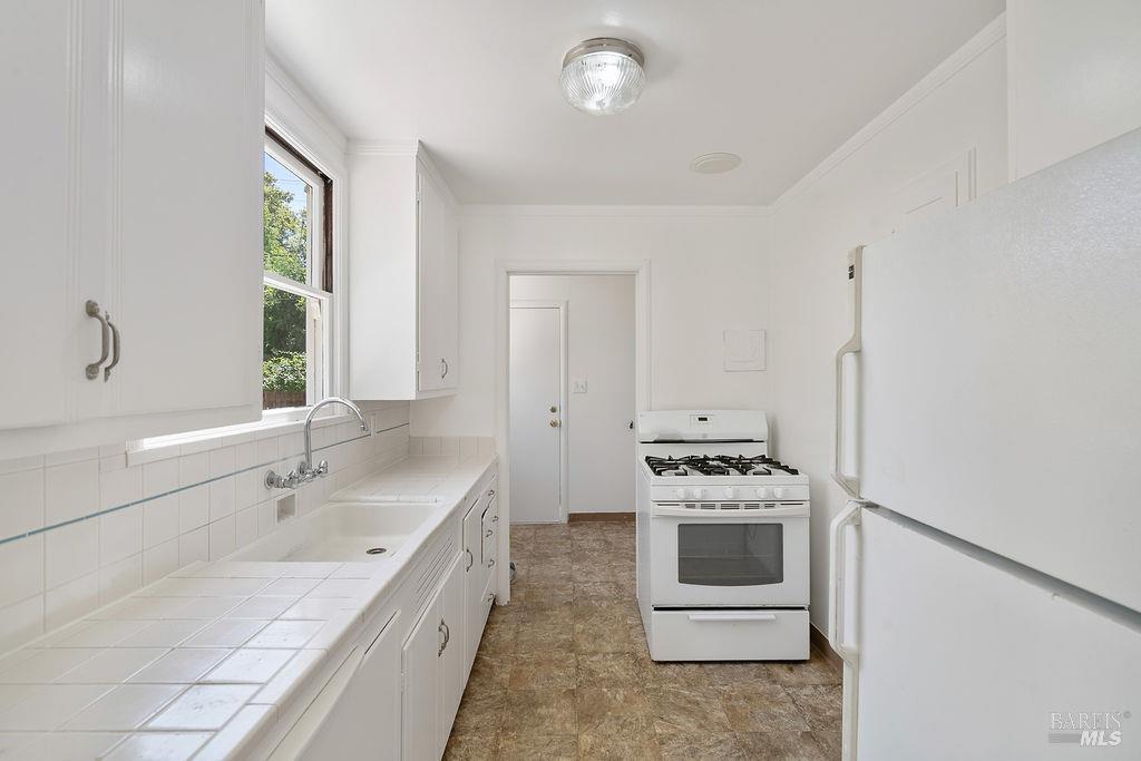 567 Cedar Street Vallejo CA 94591