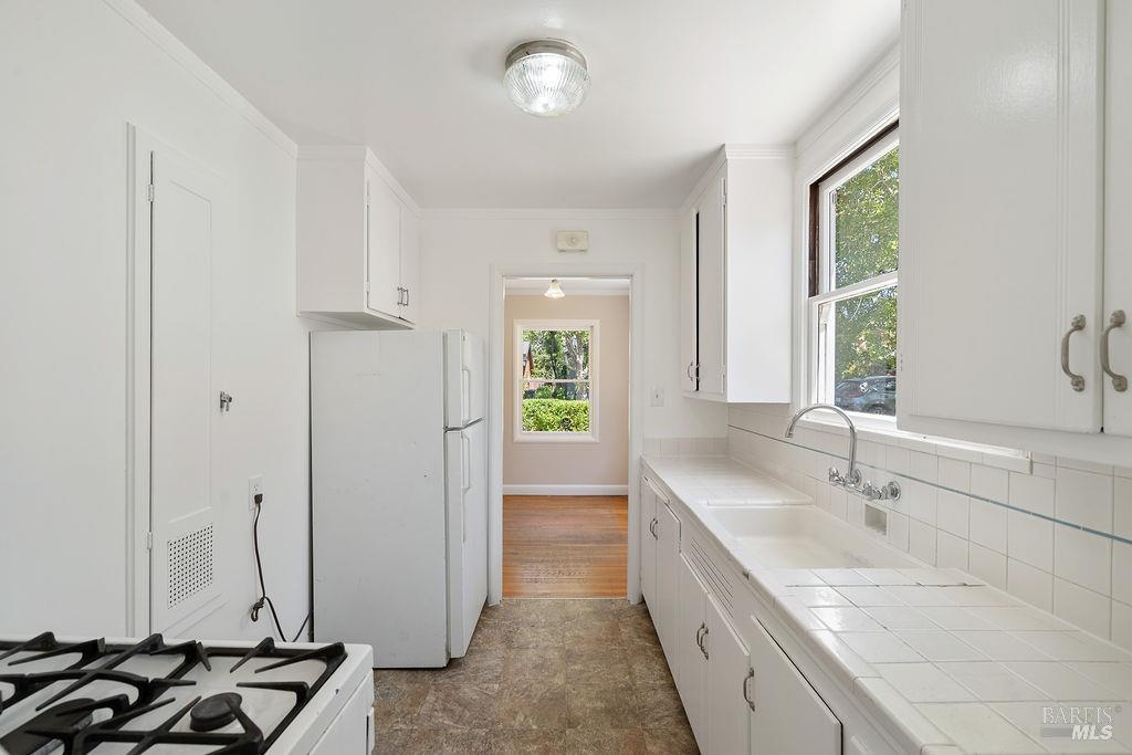 567 Cedar Street Vallejo CA 94591