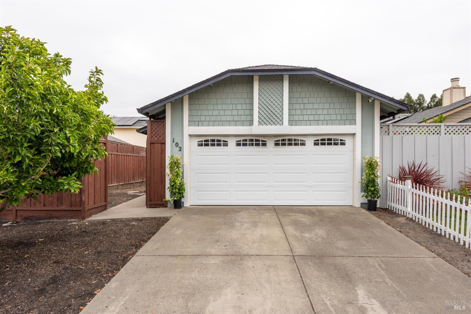 102 Pinewood Court Cotati CA 94931