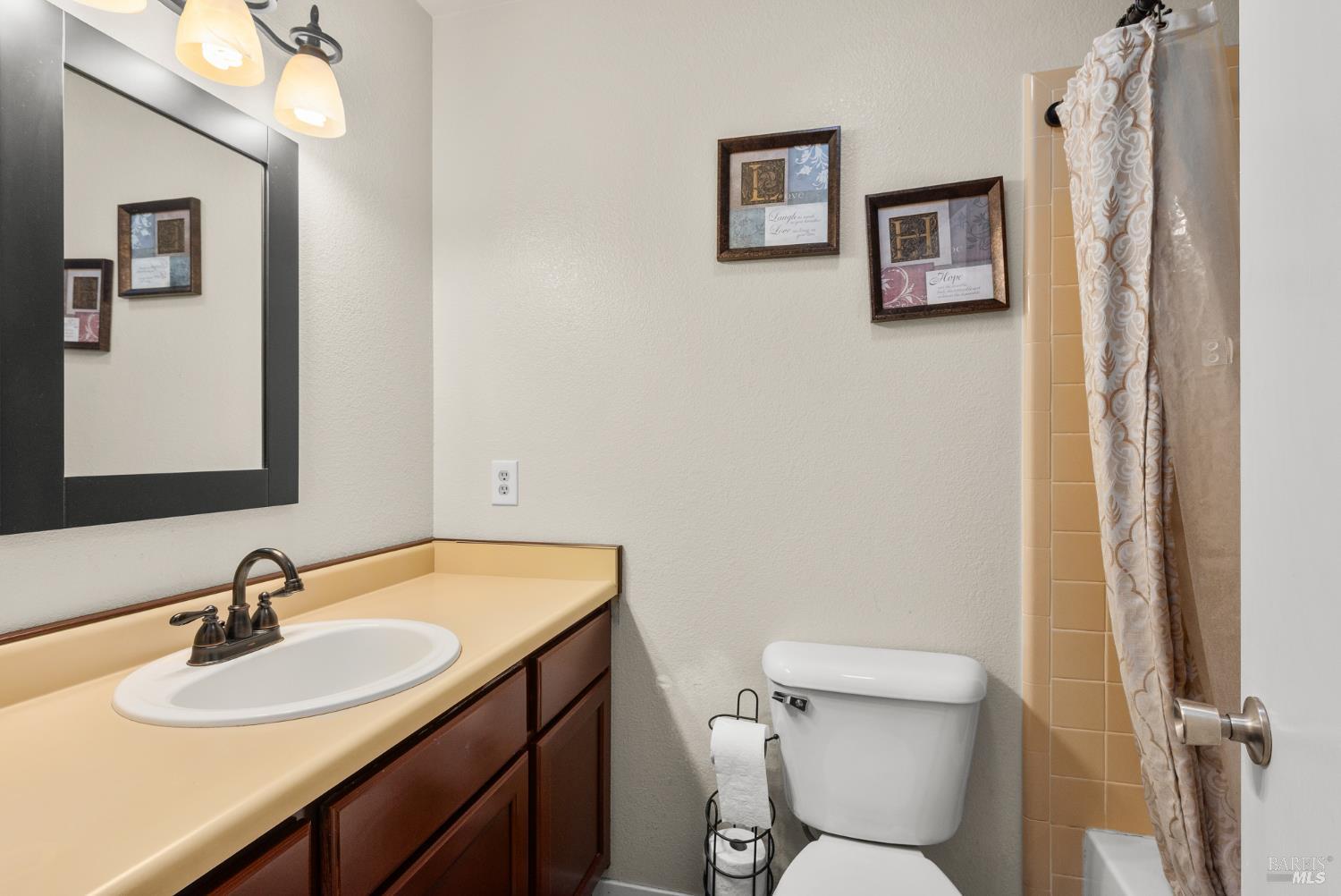 102 Pinewood Court Cotati CA 94931