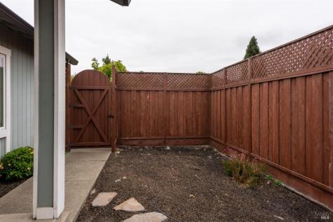 102 Pinewood Court Cotati CA 94931