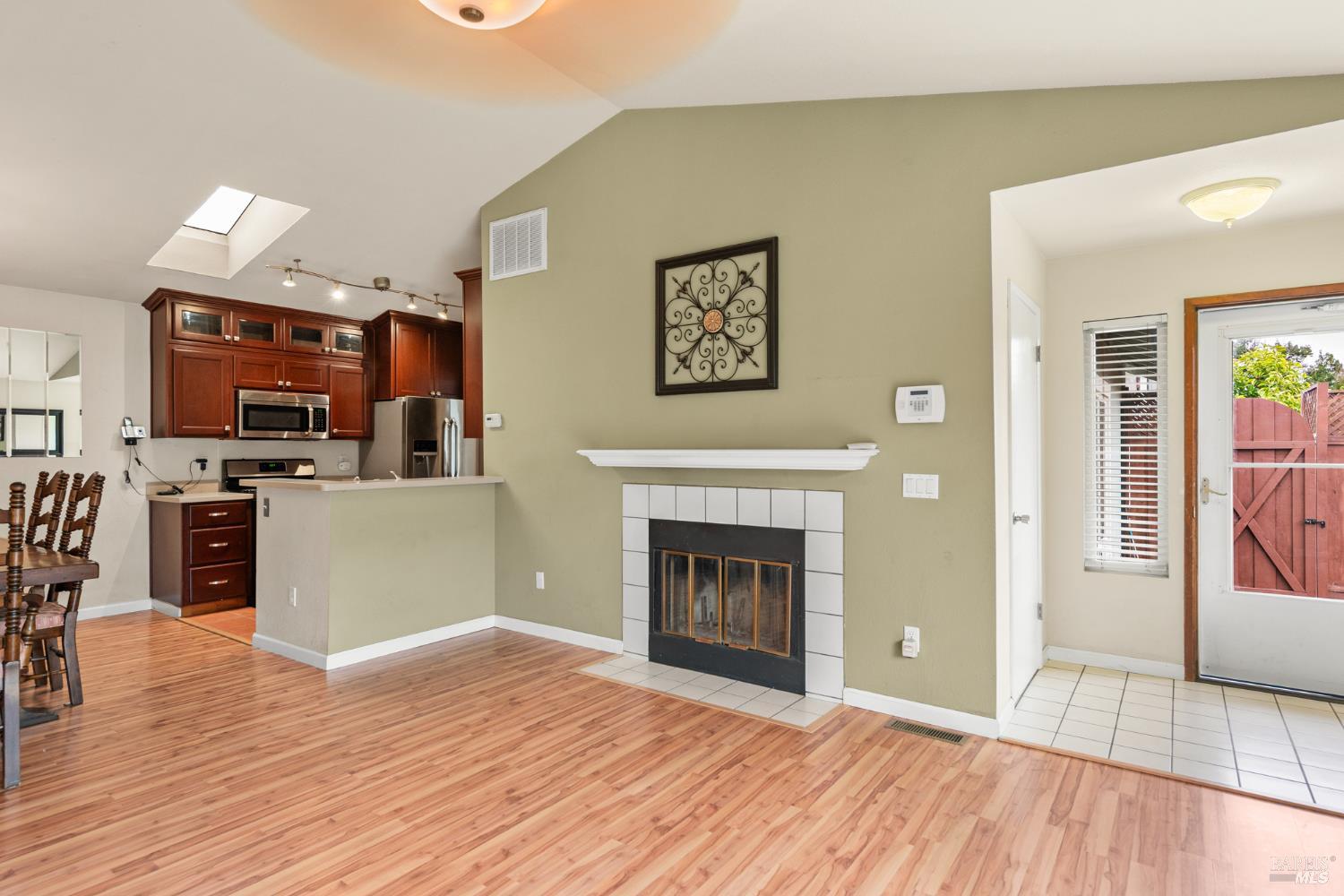 102 Pinewood Court Cotati CA 94931