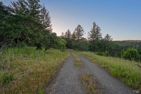 4296 Savannah Trail Santa Rosa CA 95404