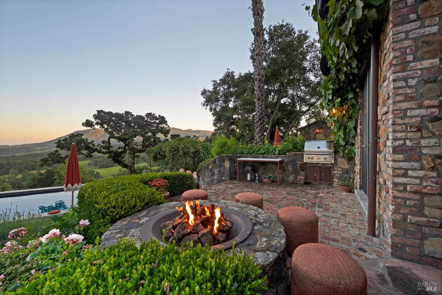 4296 Savannah Trail Santa Rosa CA 95404
