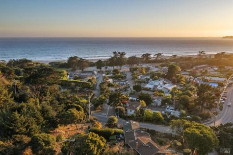 3384 Shoreline Highway Stinson Beach CA 94970