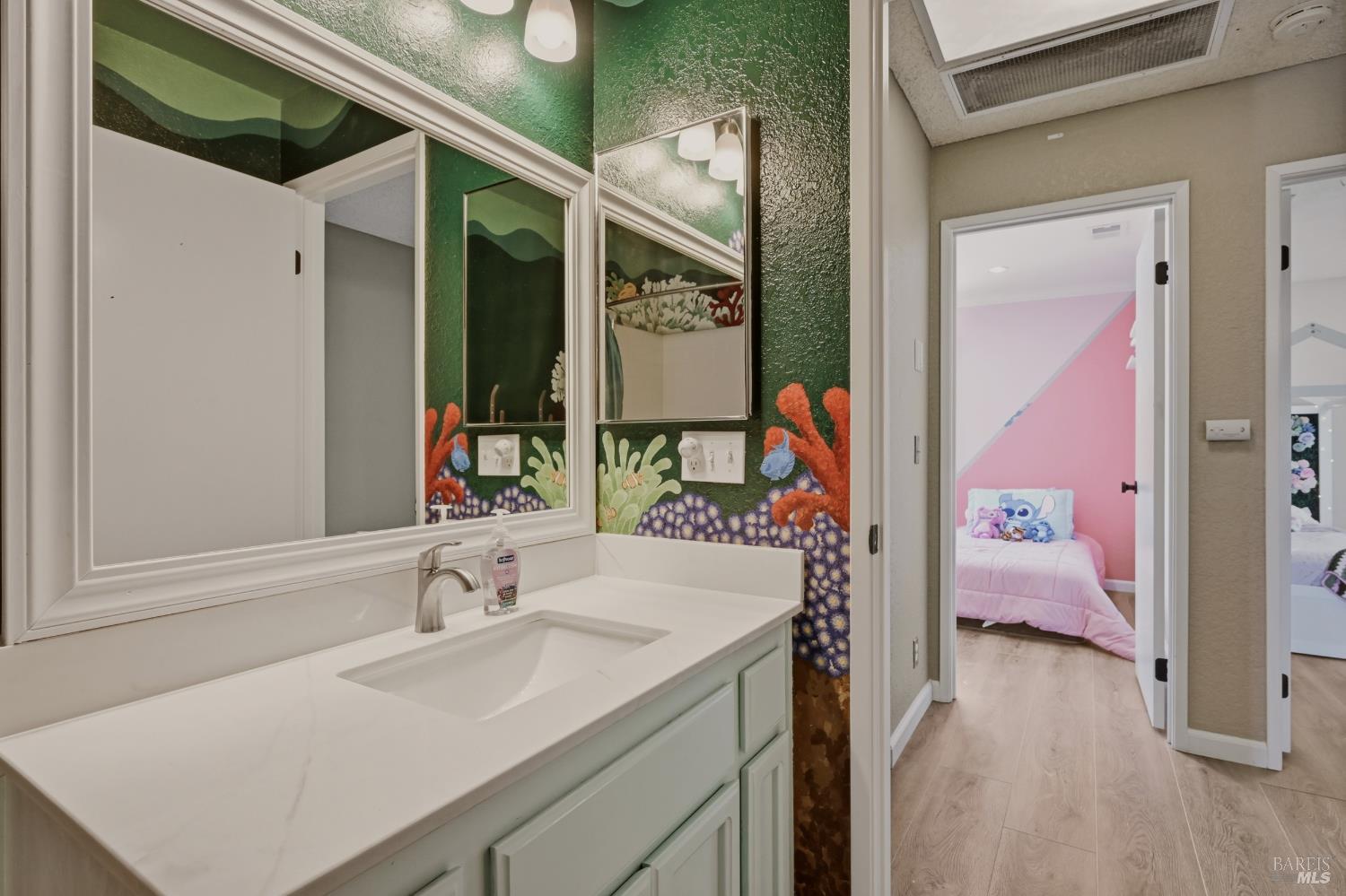 330 Summerfield Drive Vacaville CA 95687