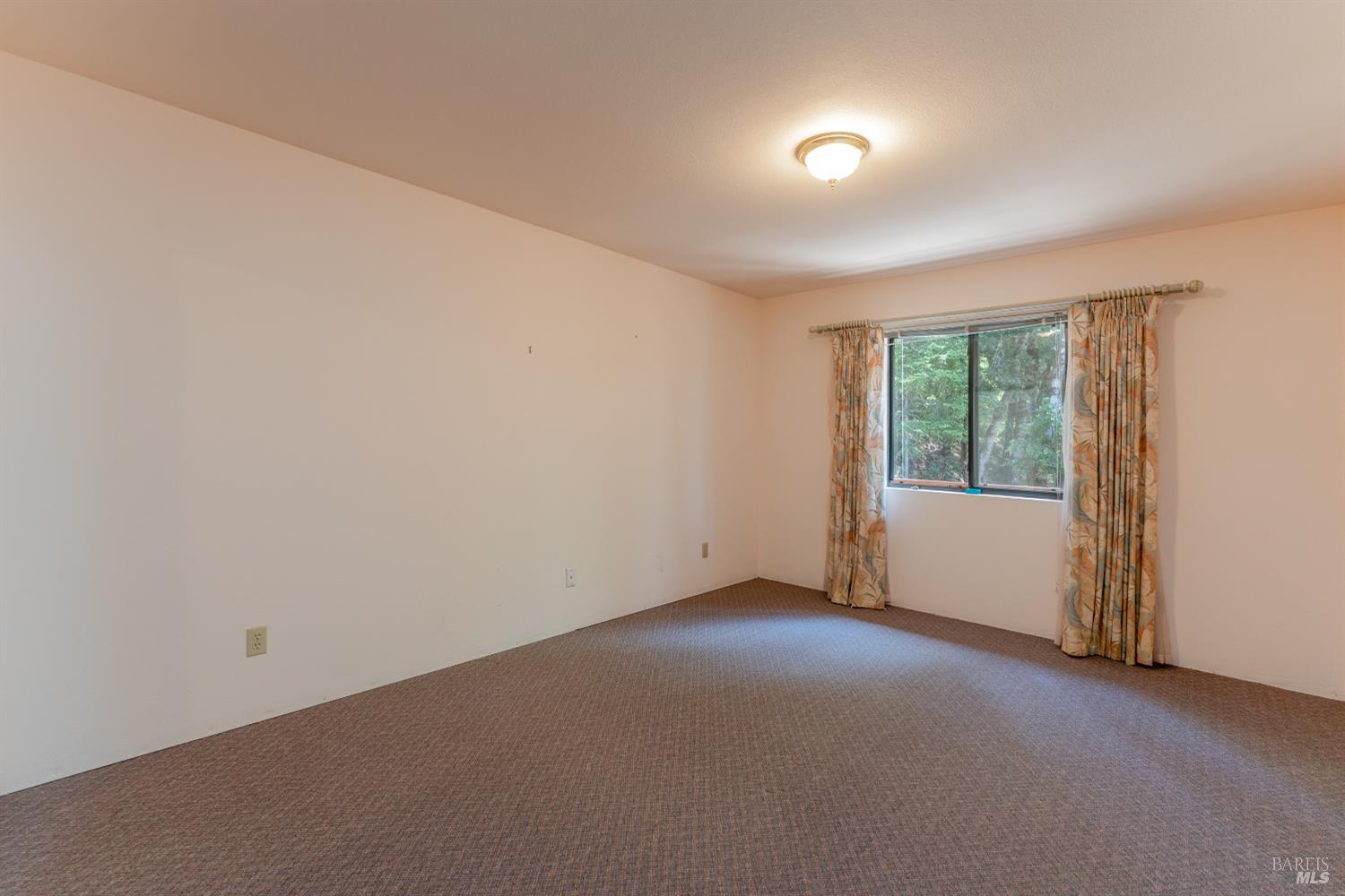 26095 Poppy Drive Willits CA 95490