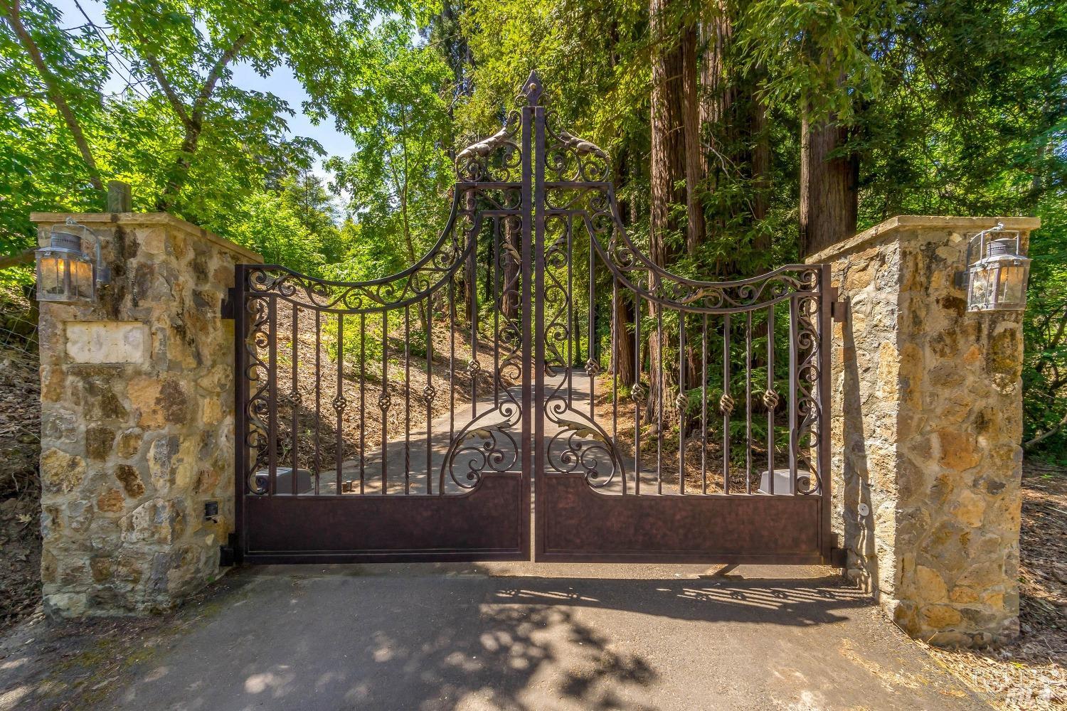 4447 N Street Helena Highway Calistoga CA 94515