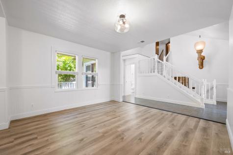 1685 W College Avenue Santa Rosa CA 95401