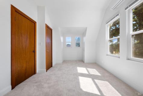 1685 W College Avenue Santa Rosa CA 95401