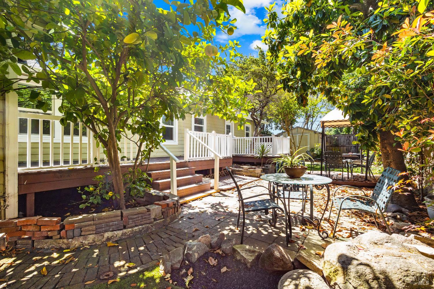 1685 W College Avenue Santa Rosa CA 95401