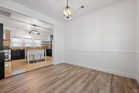 1685 W College Avenue Santa Rosa CA 95401