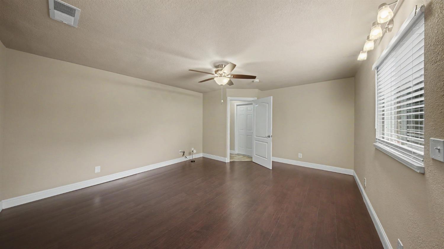 322-324 Bodem Street Modesto CA 95350