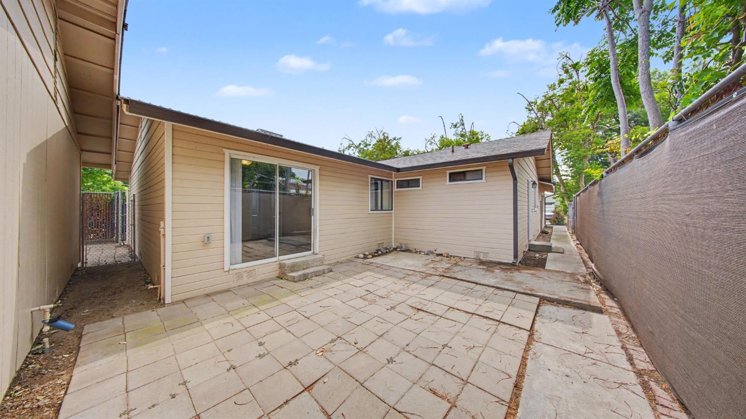 322-324 Bodem Street Modesto CA 95350