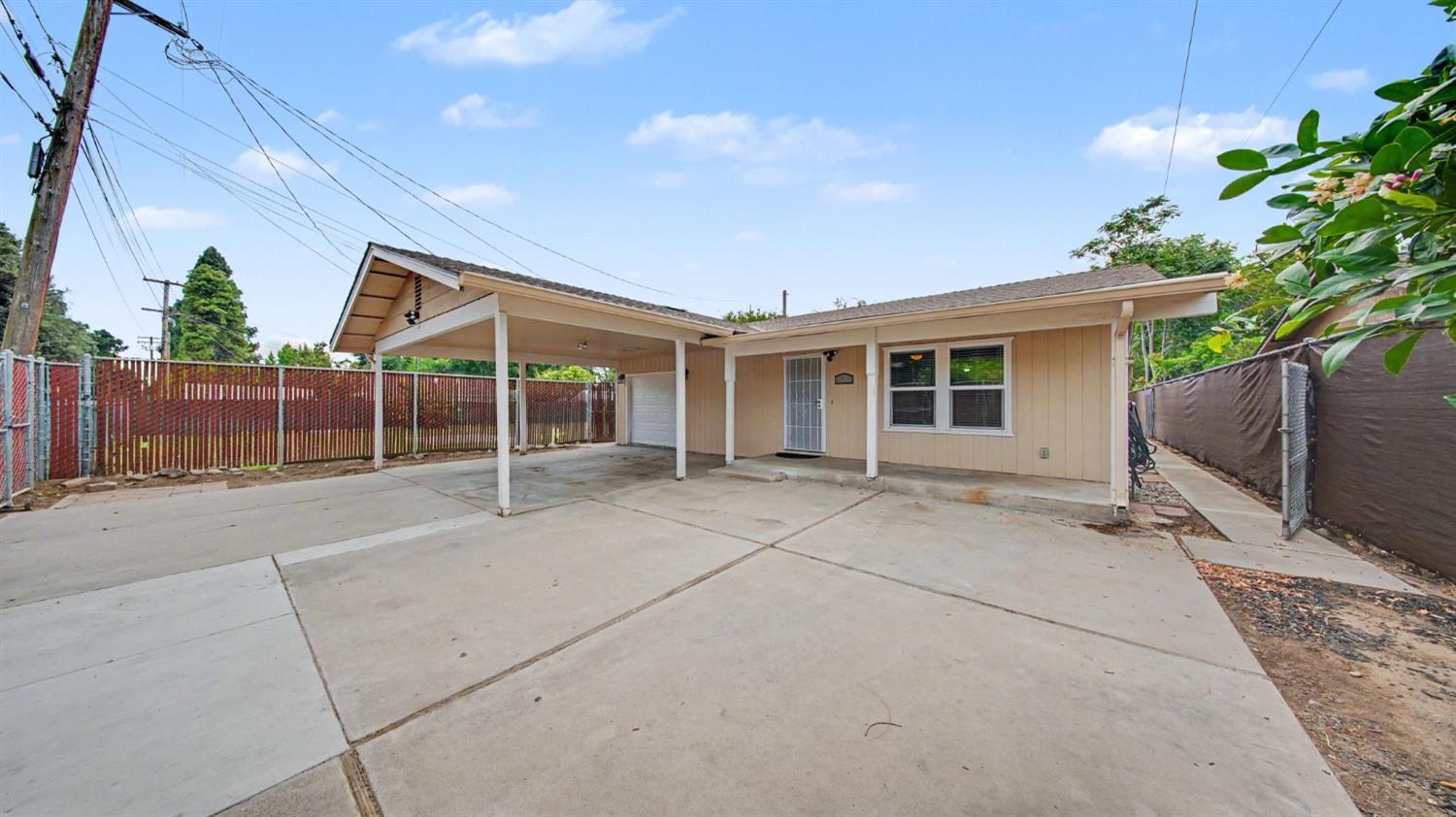 322-324 Bodem Street Modesto CA 95350