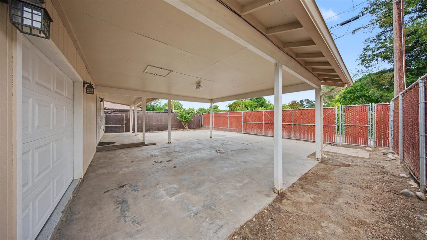 322-324 Bodem Street Modesto CA 95350