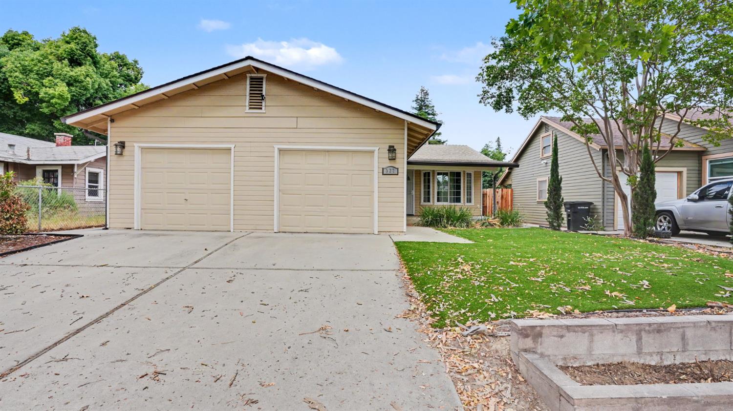 322-324 Bodem Street Modesto CA 95350