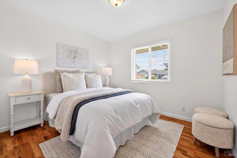 1517 Weaverly Drive Petaluma CA 94954