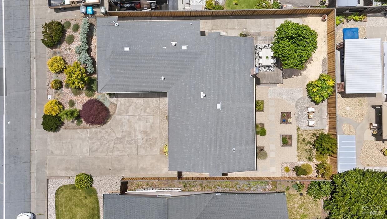 1517 Weaverly Drive Petaluma CA 94954