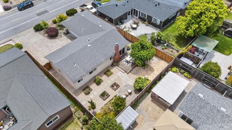 1517 Weaverly Drive Petaluma CA 94954