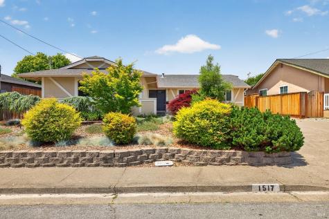 1517 Weaverly Drive Petaluma CA 94954
