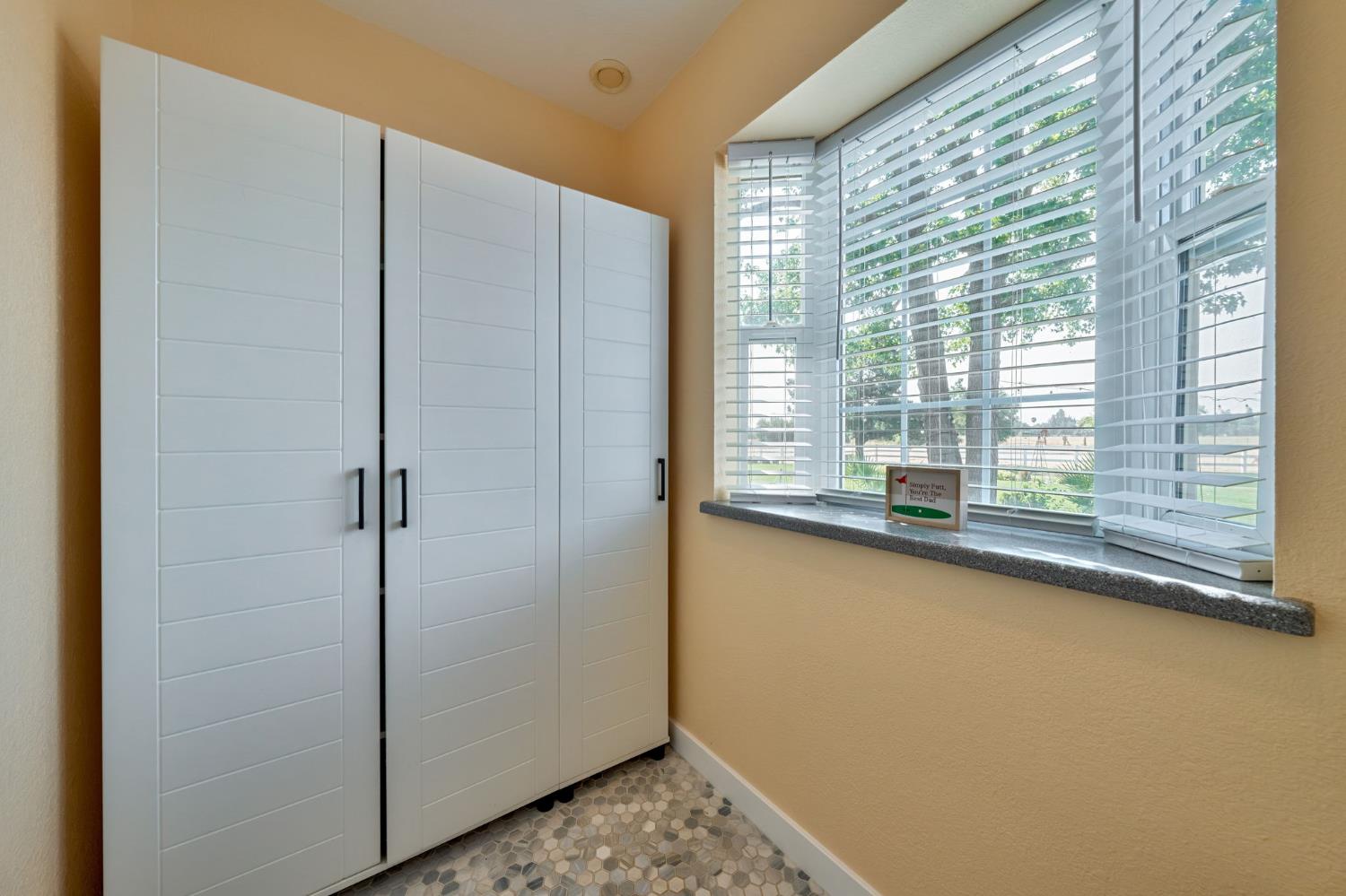 8655 Bader Road Elk Grove CA 95624