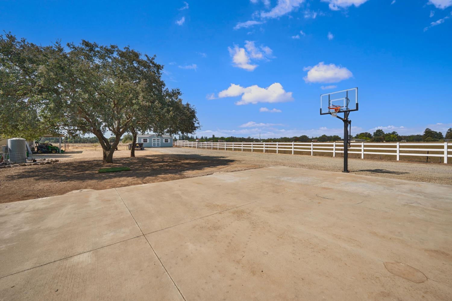 8655 Bader Road Elk Grove CA 95624