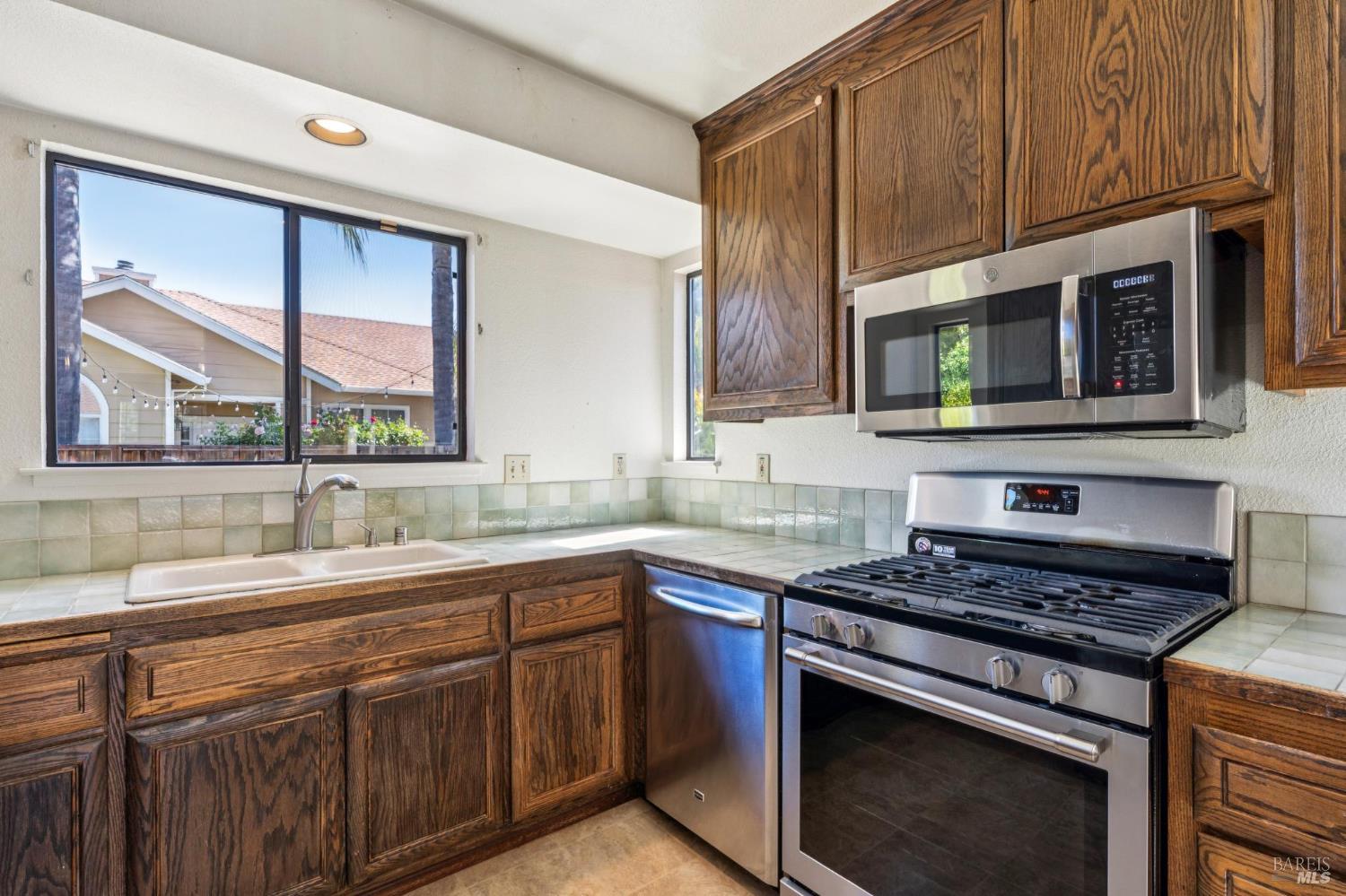 1824 Center Road Novato CA 94947