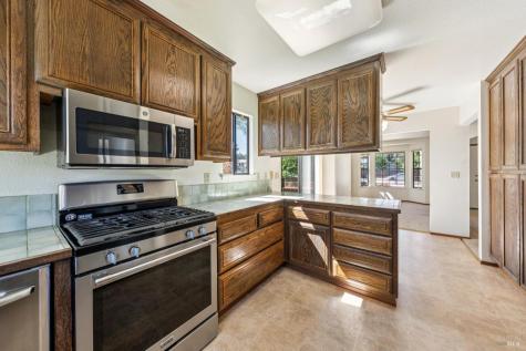 1824 Center Road Novato CA 94947
