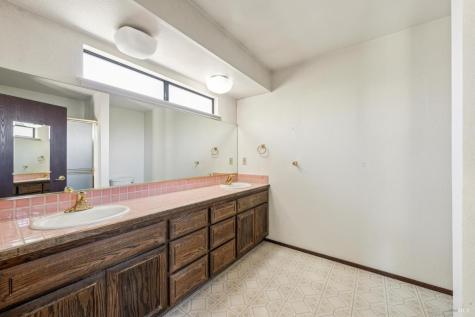 1824 Center Road Novato CA 94947