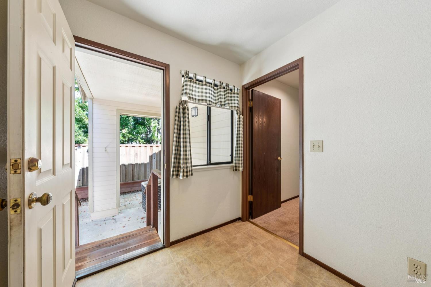 1824 Center Road Novato CA 94947