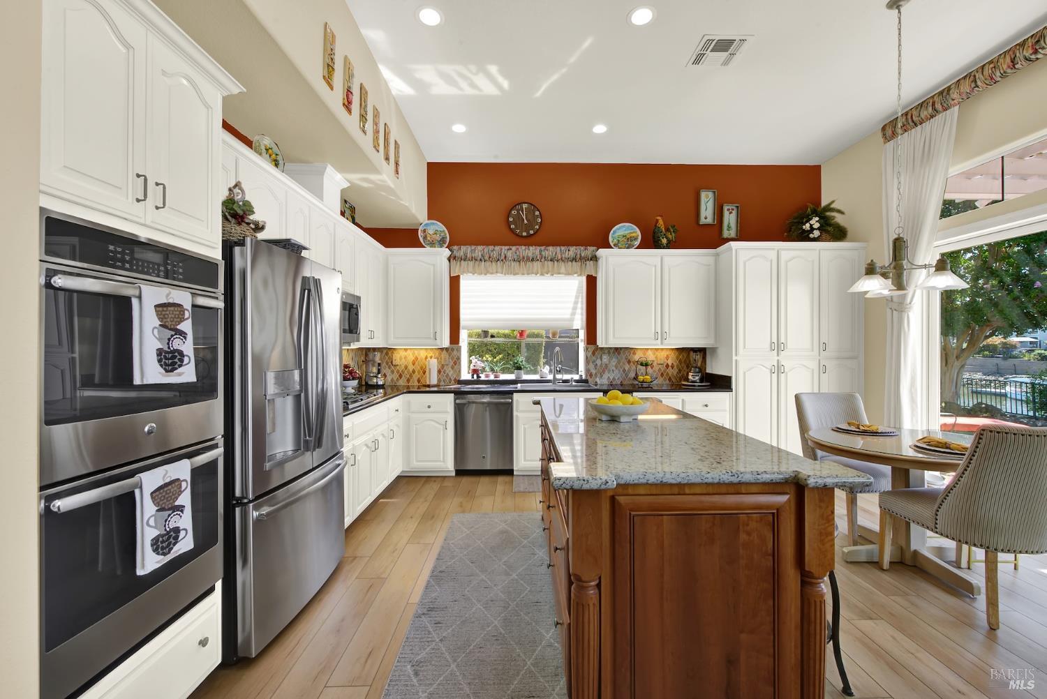 41 N Newport Drive Napa CA 94559