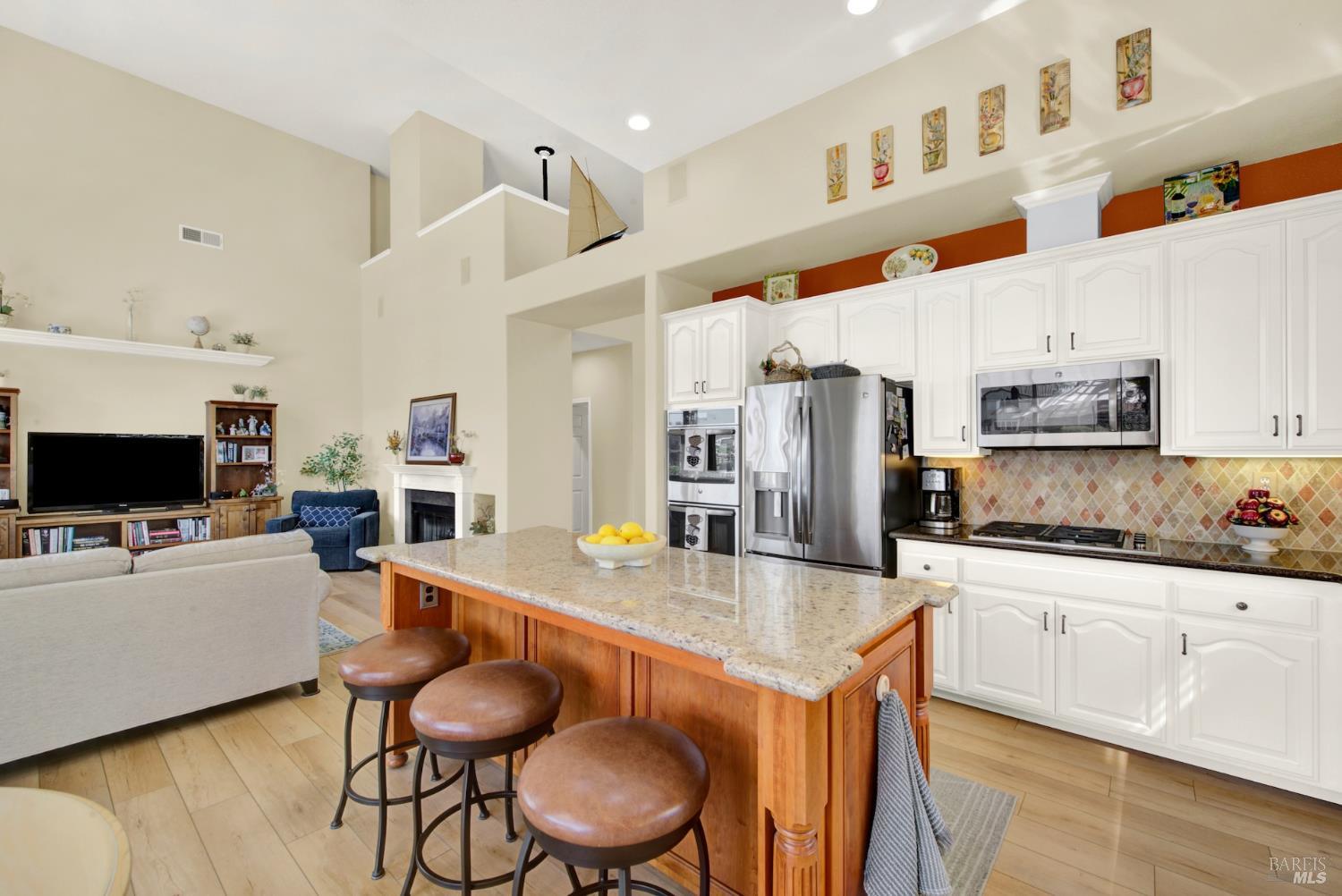 41 N Newport Drive Napa CA 94559