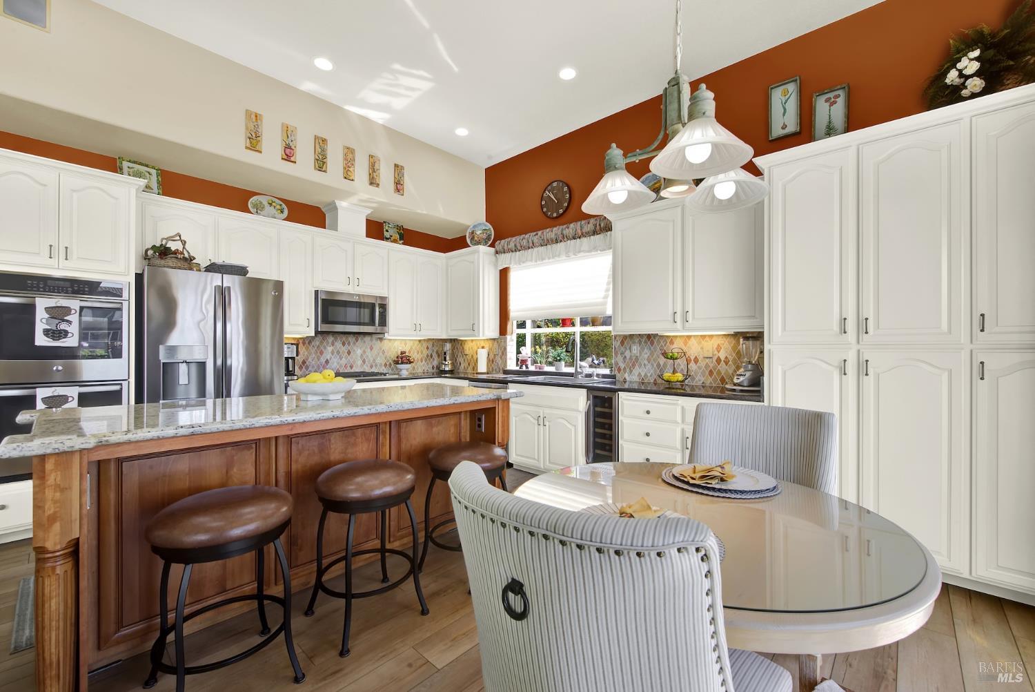 41 N Newport Drive Napa CA 94559