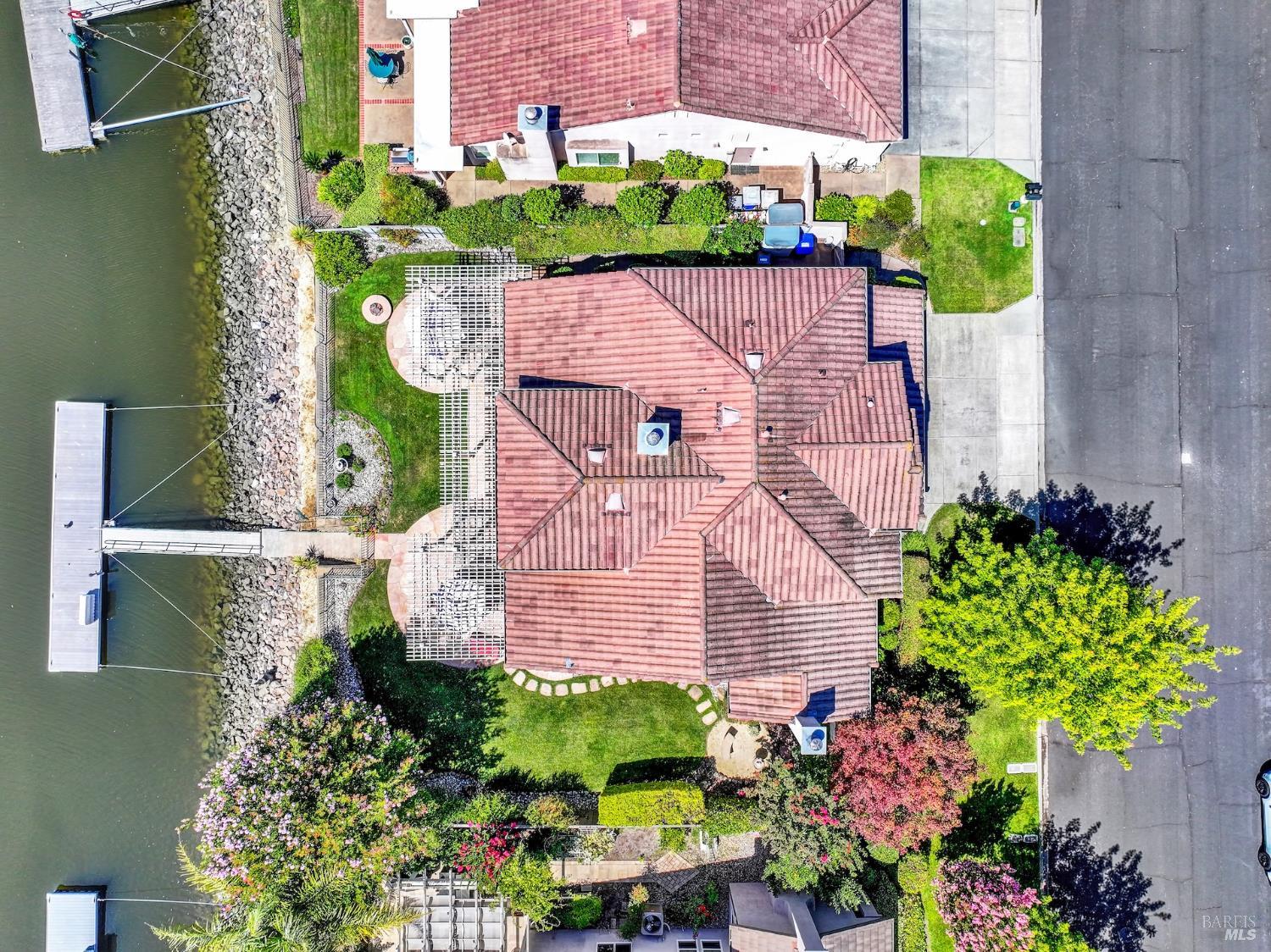 41 N Newport Drive Napa CA 94559