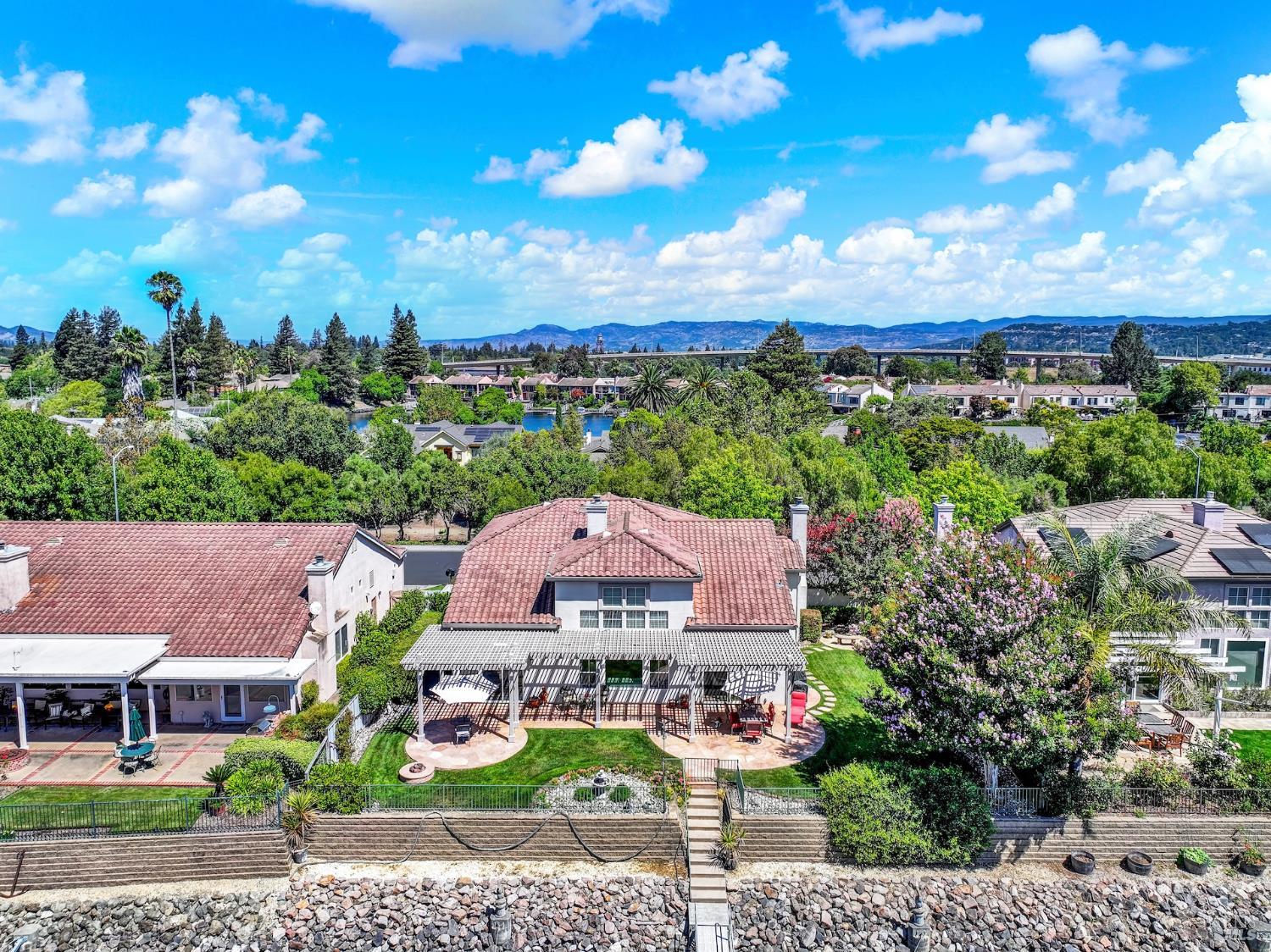 41 N Newport Drive Napa CA 94559