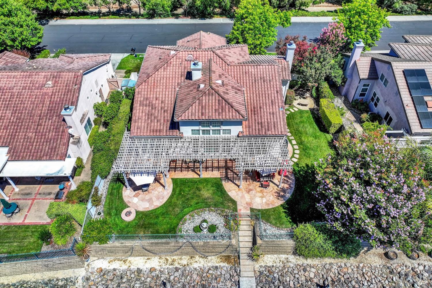 41 N Newport Drive Napa CA 94559
