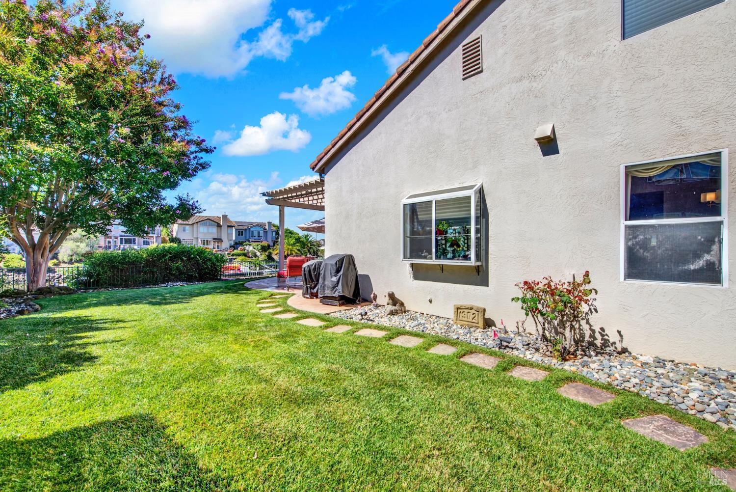 41 N Newport Drive Napa CA 94559