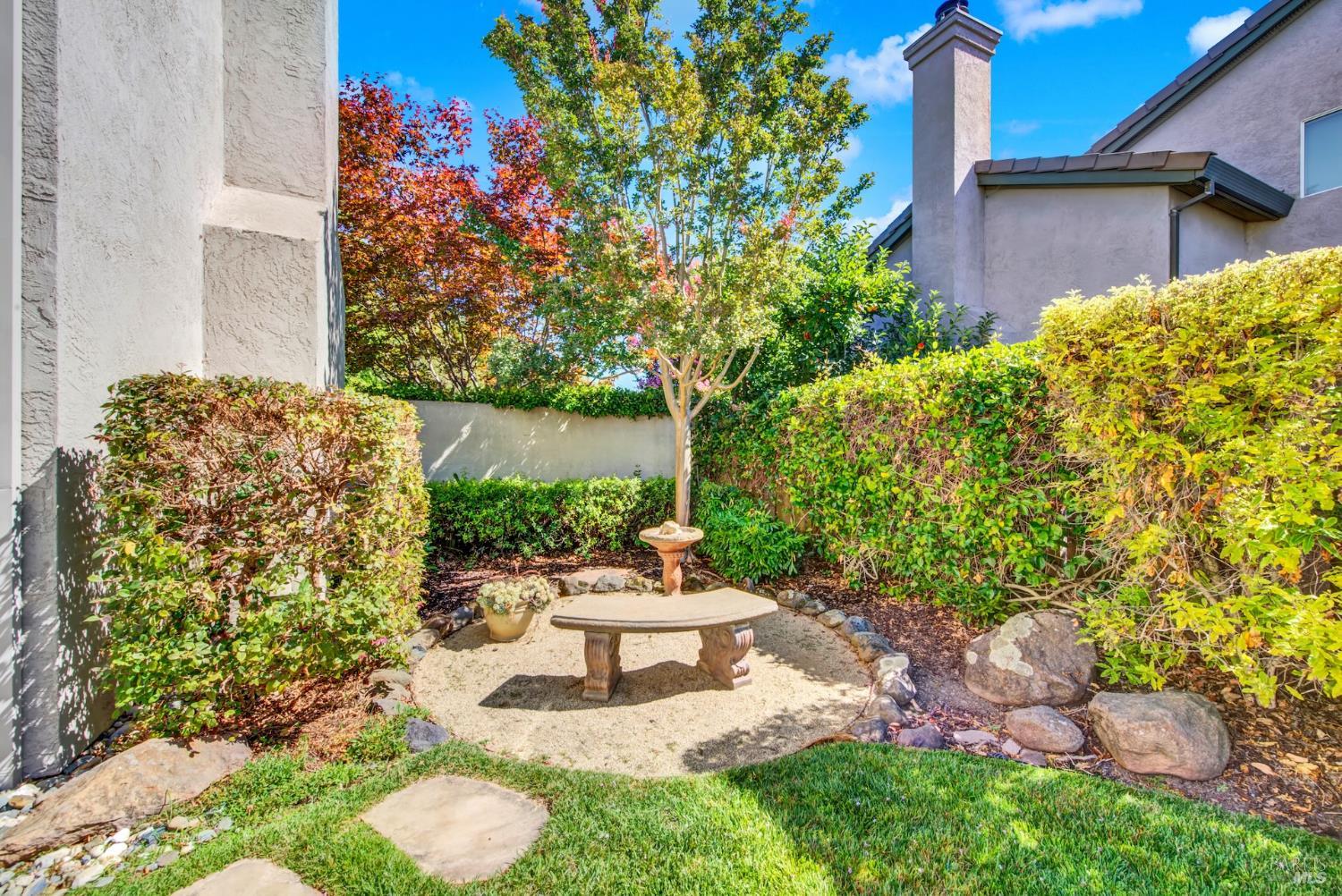41 N Newport Drive Napa CA 94559