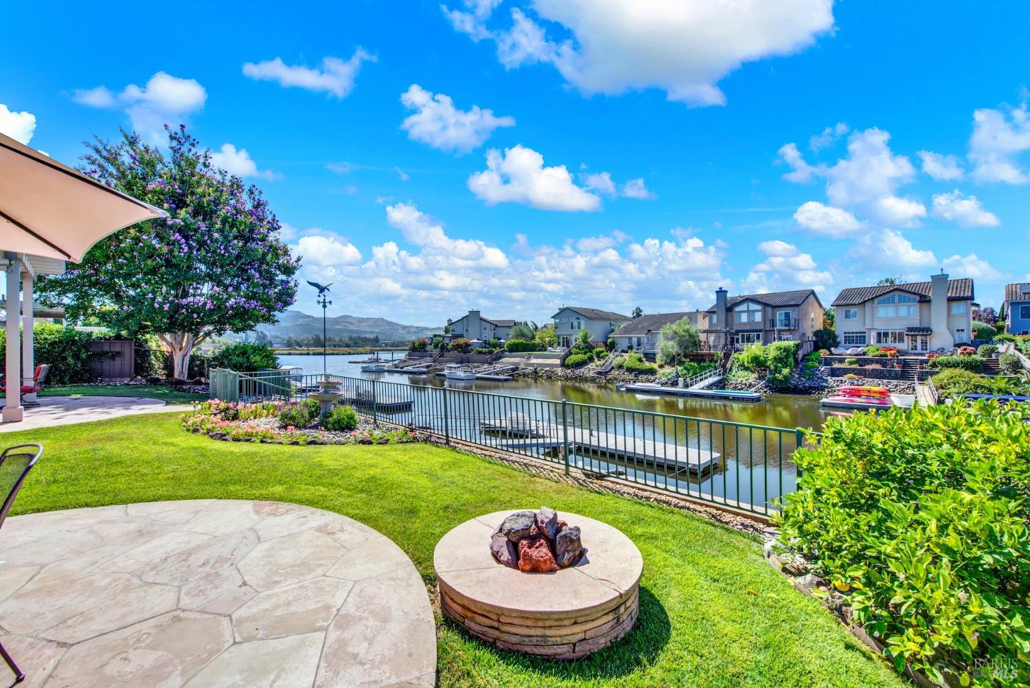 41 N Newport Drive Napa CA 94559