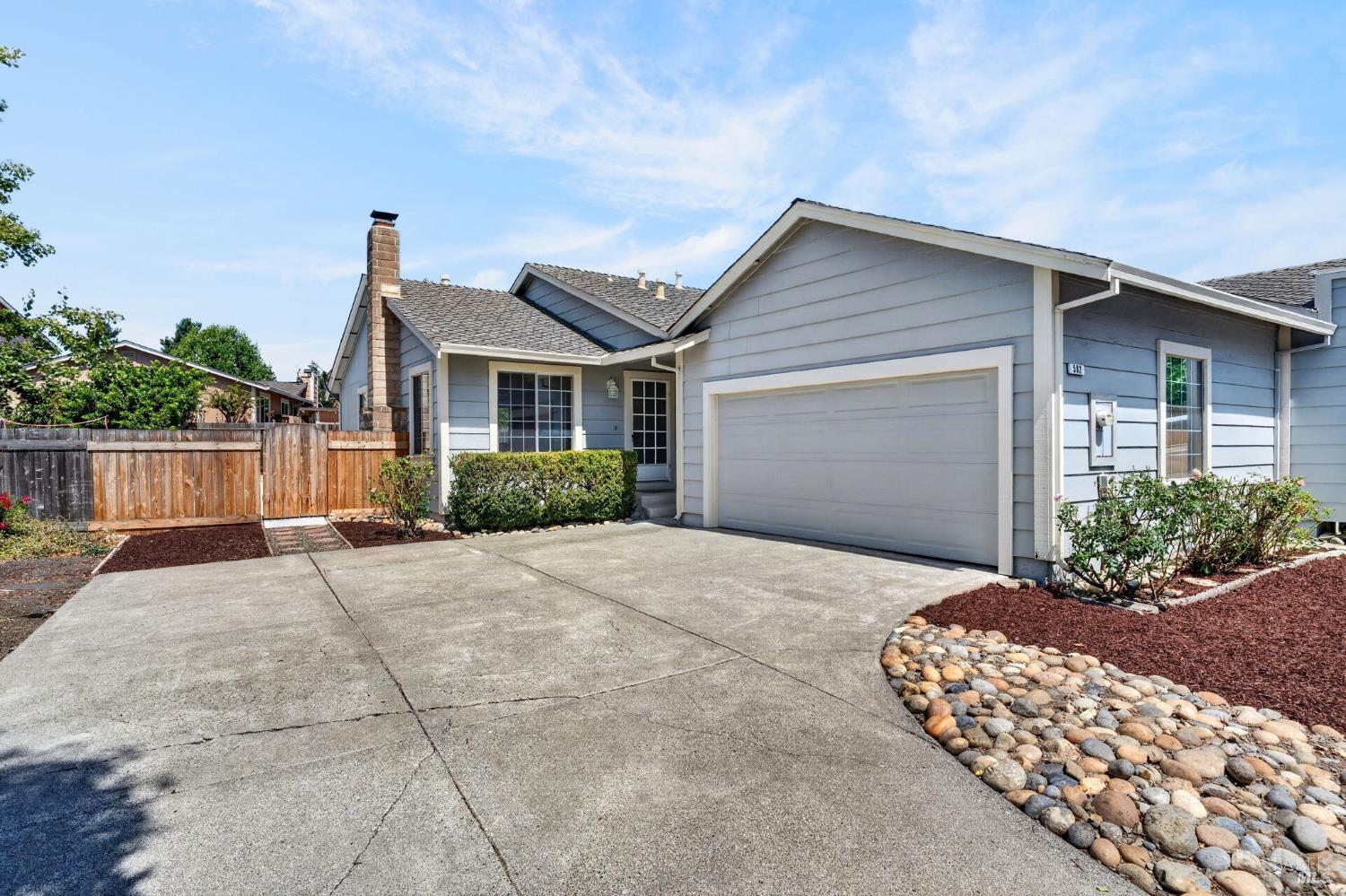 Petaluma CA, 582 Maria Drive