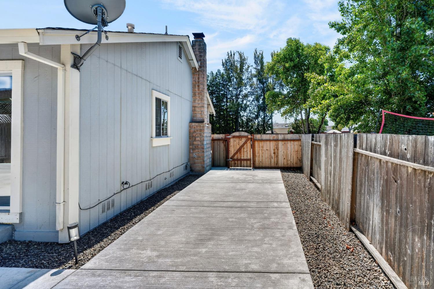 582 Maria Drive Petaluma CA 94954