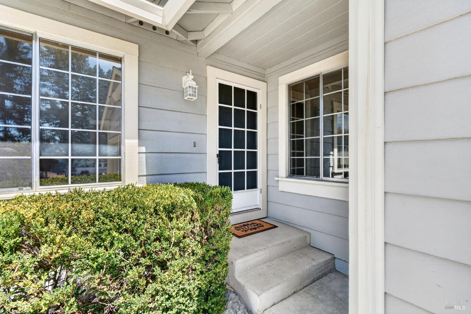 582 Maria Drive Petaluma CA 94954