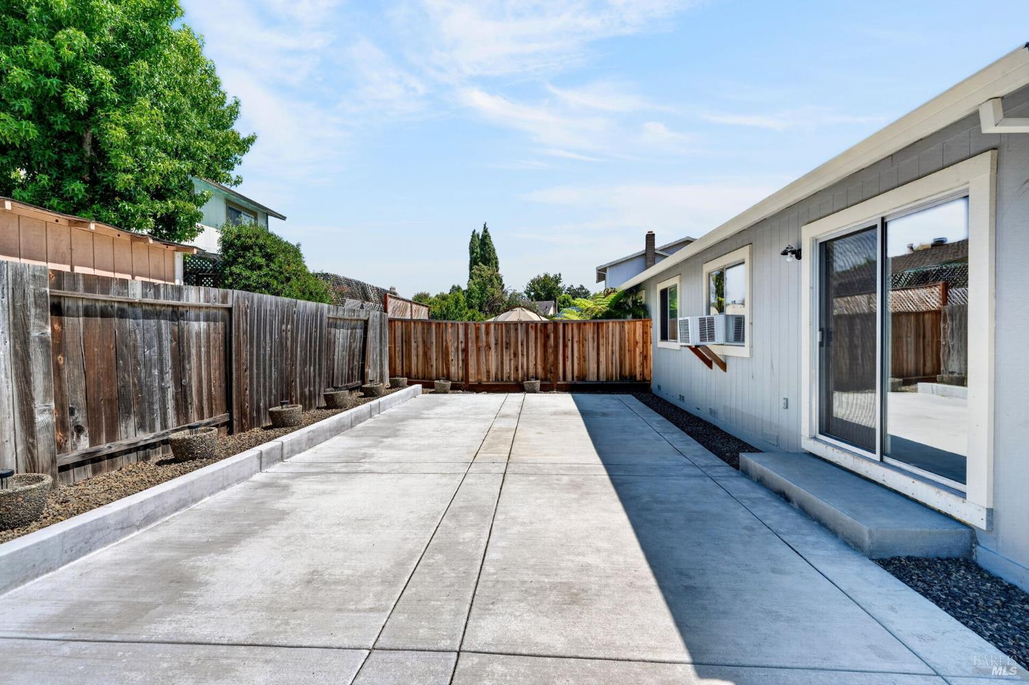 582 Maria Drive Petaluma CA 94954