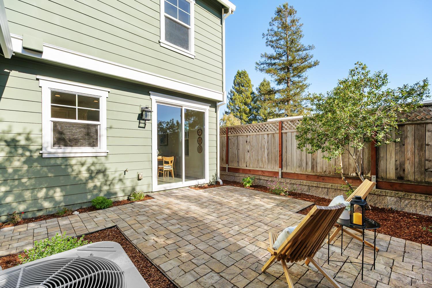 35 Lipton Way Cotati CA 94931